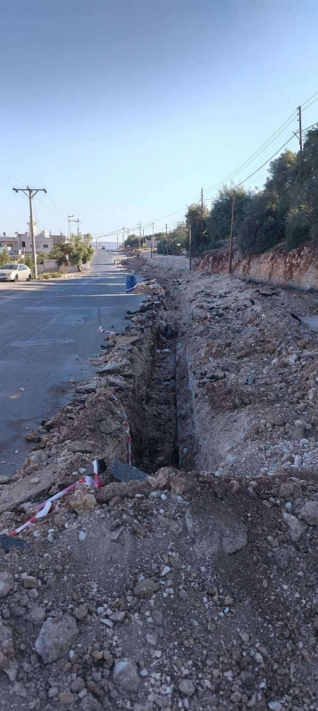 أهالي عجلون يشتكون من حفر طريق “سكرين”صور"