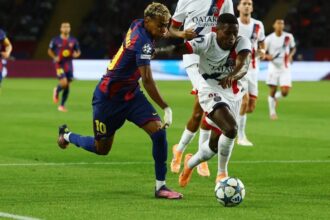 لامين يامال يهدد بالرحيل عن برشلونة