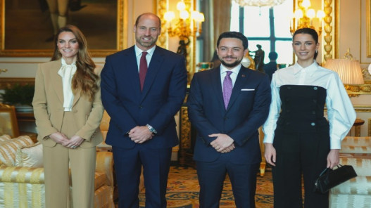 ولي العهد يلتقي أمير ويلز
