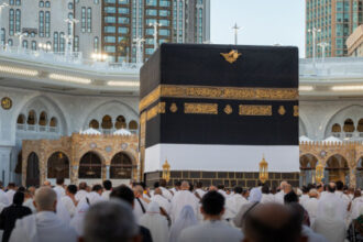 بن سلمان يدشن مشروعا لزيادة سعة المسجد الحرام