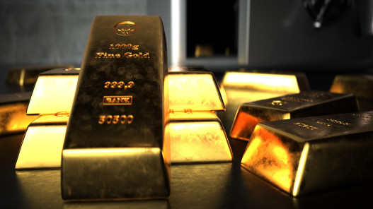 الذهب يواصل صعوده إلى مستويات قياسية