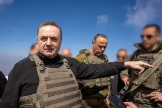 كاتس يهدد: ثمنا باهظا مقابل كل خرق لوقف إطلاق النار