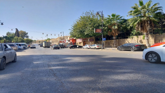 بدء تنفيذ عطاء طريق مركز الزوار لغاية دوار القيروان