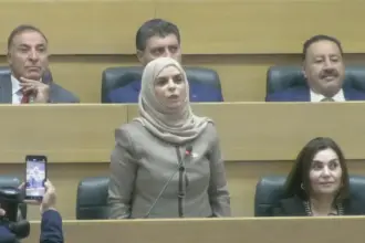 صورة حول : ابو دلبوح تؤدي القسم عضوا في مجلس الأعيان ابو دلبوح تؤدي القسم عضوا في مجلس الأعيان