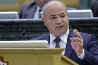 صورة حول : الصرايرة نائباً ثانيا لرئيس مجلس النواب الصرايرة نائباً ثانيا لرئيس مجلس النواب