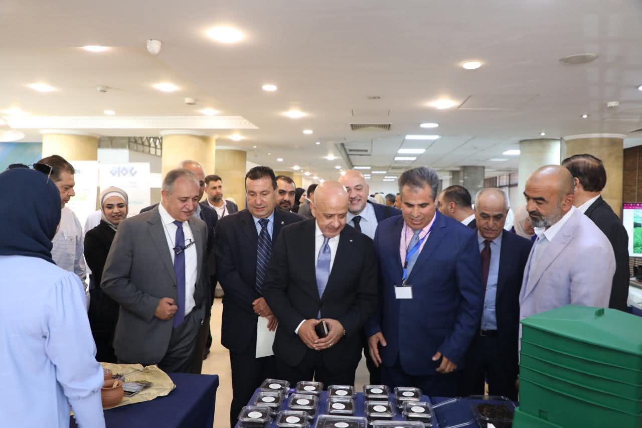 صورة حول : ملتقى عمان يناقش أهمية الريادة الزراعية لتعزيز الأمن الغذائي ملتقى عمان يناقش أهمية الريادة الزراعية لتعزيز الأمن الغذائي