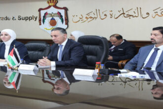 صورة حول : وزير الصناعة: حريصون على العمل مع تركيا لتسهيل دخول المنتجات الأردنية إليها وزير الصناعة: حريصون على العمل مع تركيا لتسهيل دخول المنتجات الأردنية إليها