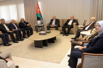 صورة حول : القاضي يؤكد أهمية دور الإعلام في الدفاع عن رسالة الوطن القاضي يؤكد أهمية دور الإعلام في الدفاع عن رسالة الوطن