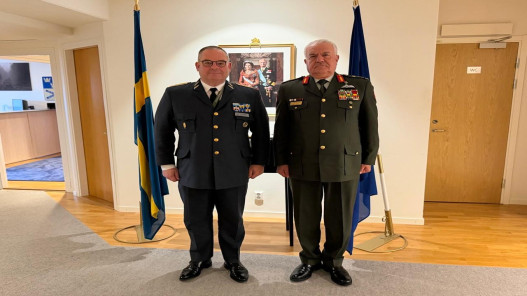 صورة حول : الحنيطي يلتقي نظيره السويدي الحنيطي يلتقي نظيره السويدي