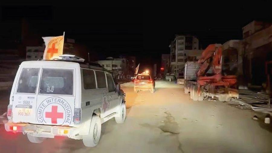 صورة حول : القسام تعلن العثور على جثماني أسيرين القسام تعلن العثور على جثماني أسيرين