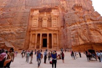 صورة حول : تنشيط السياحة: مستمرون بالحملات الترويجية في مختلف دول العالم تنشيط السياحة: مستمرون بالحملات الترويجية في مختلف دول العالم