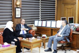 صورة حول : بحث سُبل حل مشكلة المواصلات التي تواجه طلبة البلقاء التطبيقية بحث سُبل حل مشكلة المواصلات التي تواجه طلبة البلقاء التطبيقية