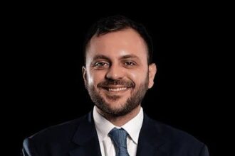 صورة حول : الأمير عمر بن فيصل يرعى إطلاق أول سباق للطائرات المسيرة الجمعة الأمير عمر بن فيصل يرعى إطلاق أول سباق للطائرات المسيرة الجمعة