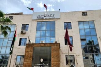 صورة حول : العمل لـ"صراحة نيوز": ضبط 1710 عمال مصريين مخالفين و58 من أبناء غزة منذ بداية العام العمل لـ"صراحة نيوز": ضبط 1710 عمال مصريين مخالفين و58 من أبناء غزة منذ بداية العام