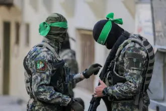 حماس تقدم 45 اسماً لإدارة غزة