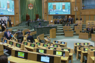 صورة حول : إرسال مشروع قانون الموازنة العامة للنواب الشهر المقبل إرسال مشروع قانون الموازنة العامة للنواب الشهر المقبل