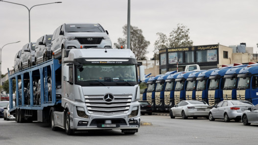 صورة حول : جمرك الحرة في الزرقاء: تعاملنا مع 70 ألف مركبة منذ 28 حزيران جمرك الحرة في الزرقاء: تعاملنا مع 70 ألف مركبة منذ 28 حزيران