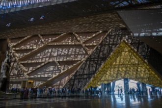 صورة حول : "هدية مصر للعالم": المتحف المصري الكبير يفتتح رسميا السبت "هدية مصر للعالم": المتحف المصري الكبير يفتتح رسميا السبت