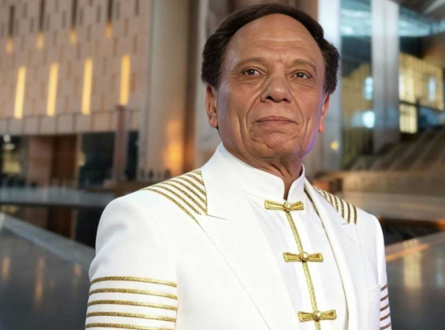 صورة حول : ما قصة صورة عادل إمام بالزي الفرعوني؟ ما قصة صورة عادل إمام بالزي الفرعوني؟
