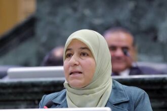 النائب المحسيري توجه سؤال نيابي لحسان عن (الكلاب الضالة)