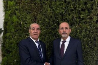 الصفدي ونائب الرئيس الفلسطيني يدينان ضم الضفة ويبحثان التنسيق الأمني