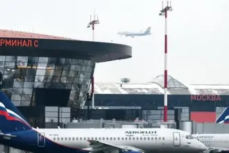 اغلاقات جوية في روسيا تزامناً مع الضربات الأوكرانية