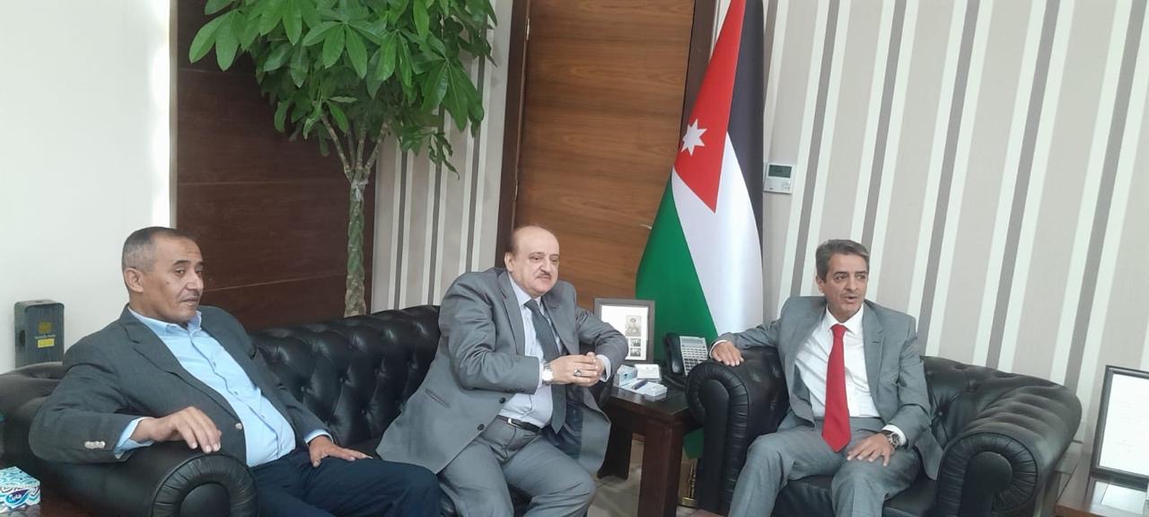 العدوان: ملتزمون بتعزيز مشاركة الشباب في الحياة السياسية والحزبية