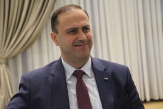 صورة حول : المومني: مشاريع واعدة تنتظر الأردنيون في جلسة اليوم المومني: مشاريع واعدة تنتظر الأردنيون في جلسة اليوم