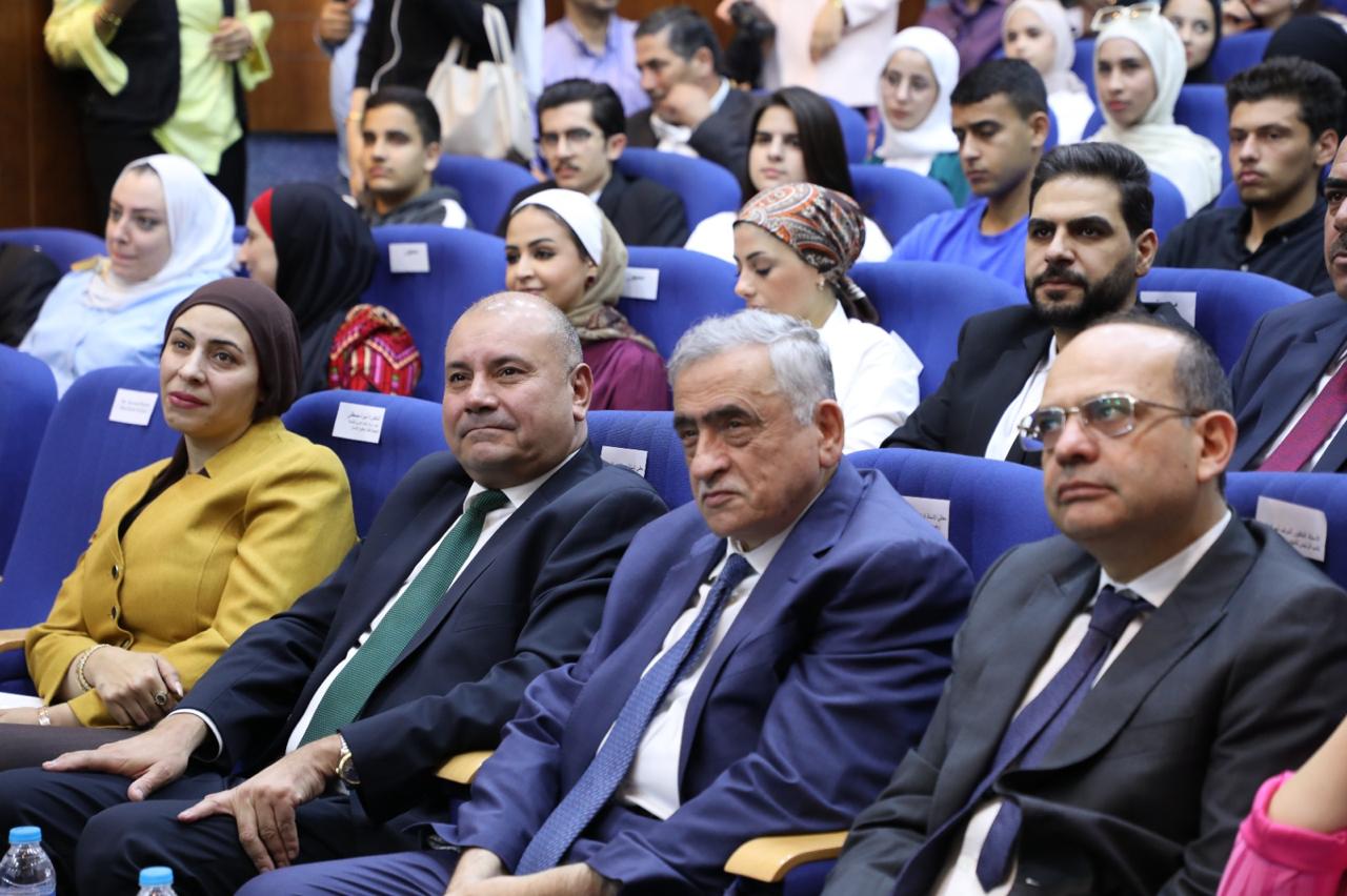 صورة حول : العودات من الجامعة الأردنية يطلق "حواريات تعزيز مشاركة طلبة الجامعات الاردنية في الحياة السياسية" العودات من الجامعة الأردنية يطلق "حواريات تعزيز مشاركة طلبة الجامعات الاردنية في الحياة السياسية"