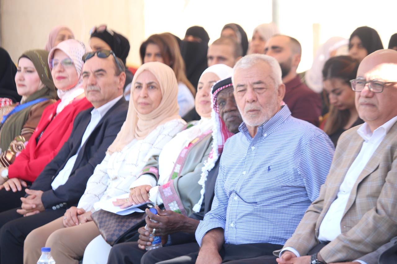 الأميرة بسمة بنت علي تفتتح بازار المزارع في حدائق الملك عبدالله الثاني .. فيديو وصور