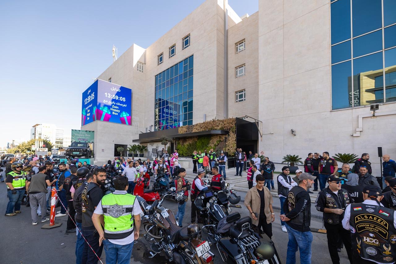 صورة حول : زين تستضيف انطلاقة مسيرة "سيدات هارلي" لدعم مصابات السرطان من غزة زين تستضيف انطلاقة مسيرة "سيدات هارلي" لدعم مصابات السرطان من غزة