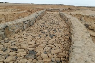 بلدية أم الجمال تنجز المرحلة الأولى من تأهيل القناة الأثرية
