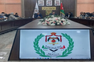 محافظ جرش يعلن افتتاح معاصر الزيتون منتصف الشهر