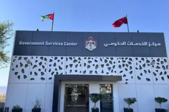 وزير الاقتصاد الرقمي يكشف عن إنشاء محطات فحص فني ضمن مراكز الخدمات الحكومية