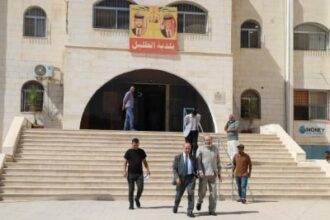 وزير الإدارة المحلية يتفقد بلديتي الحلابات والظليل لمتابعة الخدمات والمشاريع