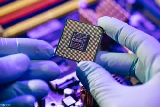 ابتكار أميركي جديد يعيد الولايات المتحدة لقيادة صناعة الرقائق