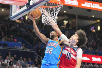 صورة حول : ثاندر وسبيرز يواصلان بدايتهما المثالية بالدوري الأمريكي ثاندر وسبيرز يواصلان بدايتهما المثالية بالدوري الأمريكي