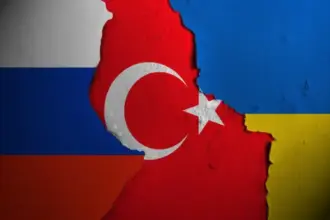 تركيا تناقش استئناف مفاوضات أوكرانيا وموسكو في إسطنبول