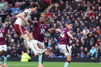 آرسنال يحافظ على الصدارة بفوز جديد على بيرنلي (2-0)