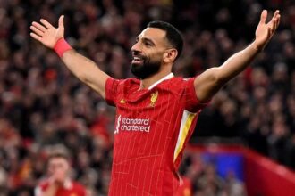صلاح ثالث لاعب في تاريخ ليفربول يصل إلى 250 هدفًا