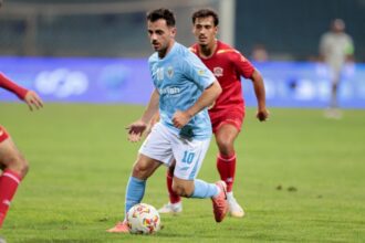 الفيصلي يتصدر الدوري الأردني بعد فوزه الساحق على الجزيرة