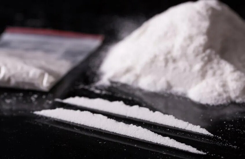 قبلة تكلف امرأة 10 سنوات بالسجن