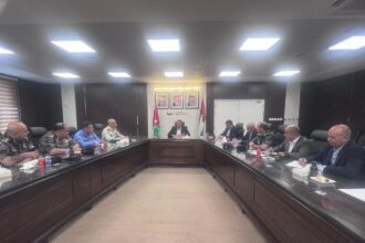 وزير الداخلية من العقبة: إجراءات مشددة لأمن الشواطئ والمخيمات السياحية