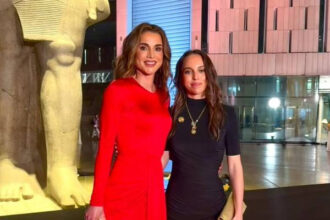 الملكة: "أحلى رحلة عبر الزمن مع حبيبتي"