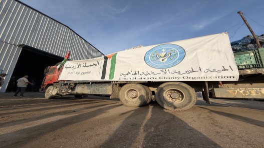 الحملة الأردنية بغزة: توزيع ألف طرد على النازحين