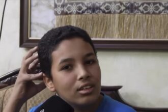 بالفيديو…اعتداء جماعي على طالب مدرسة بالزرقاء