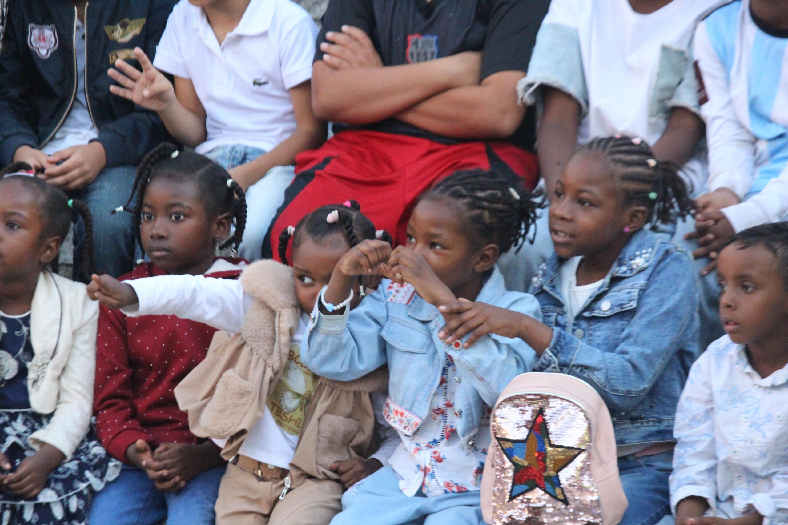 بالفيديو والصور.. العيسوي يطلق مبادرة “شاشة أمل”