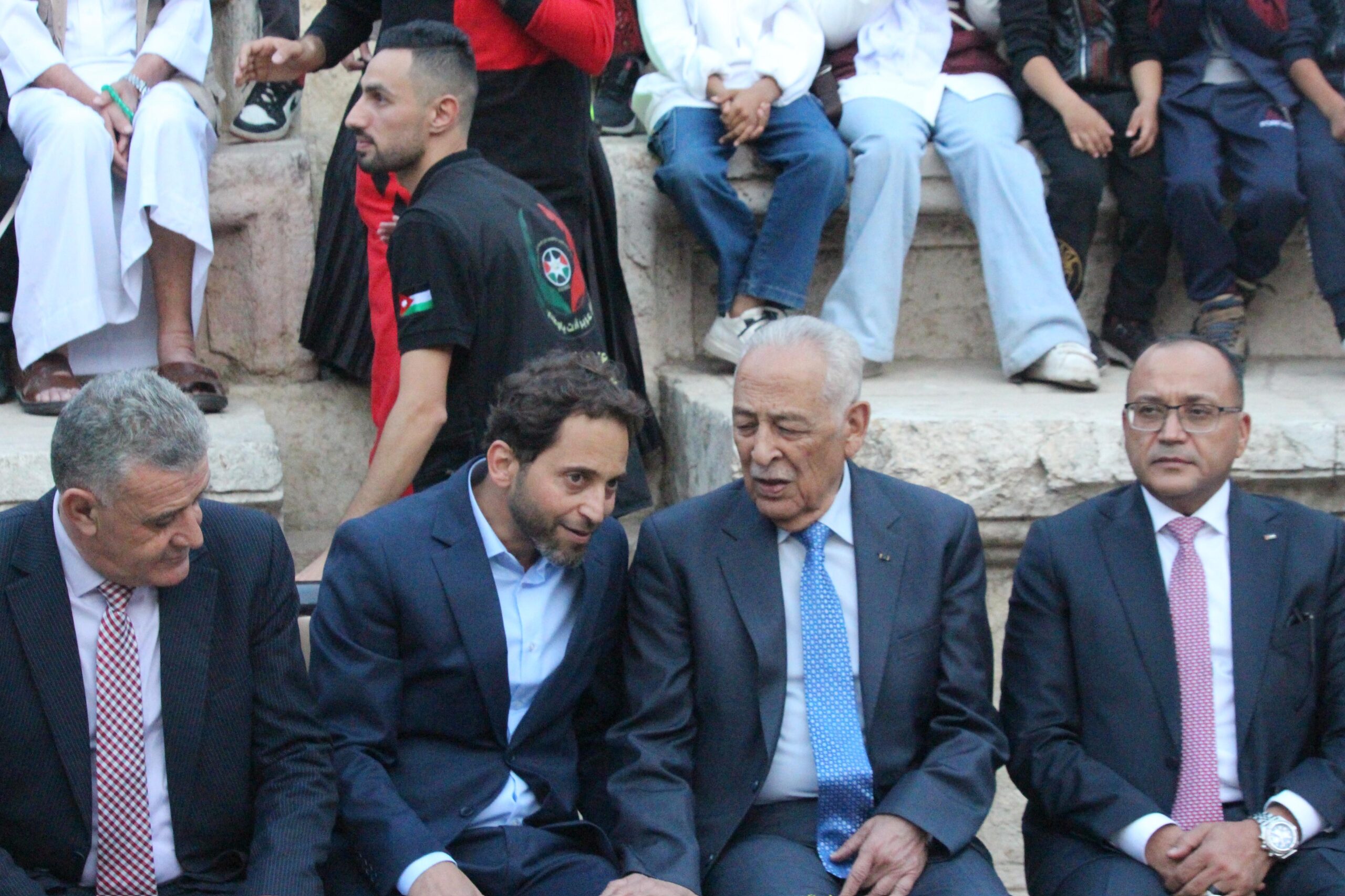 بالفيديو والصور.. العيسوي يطلق مبادرة “شاشة أمل”