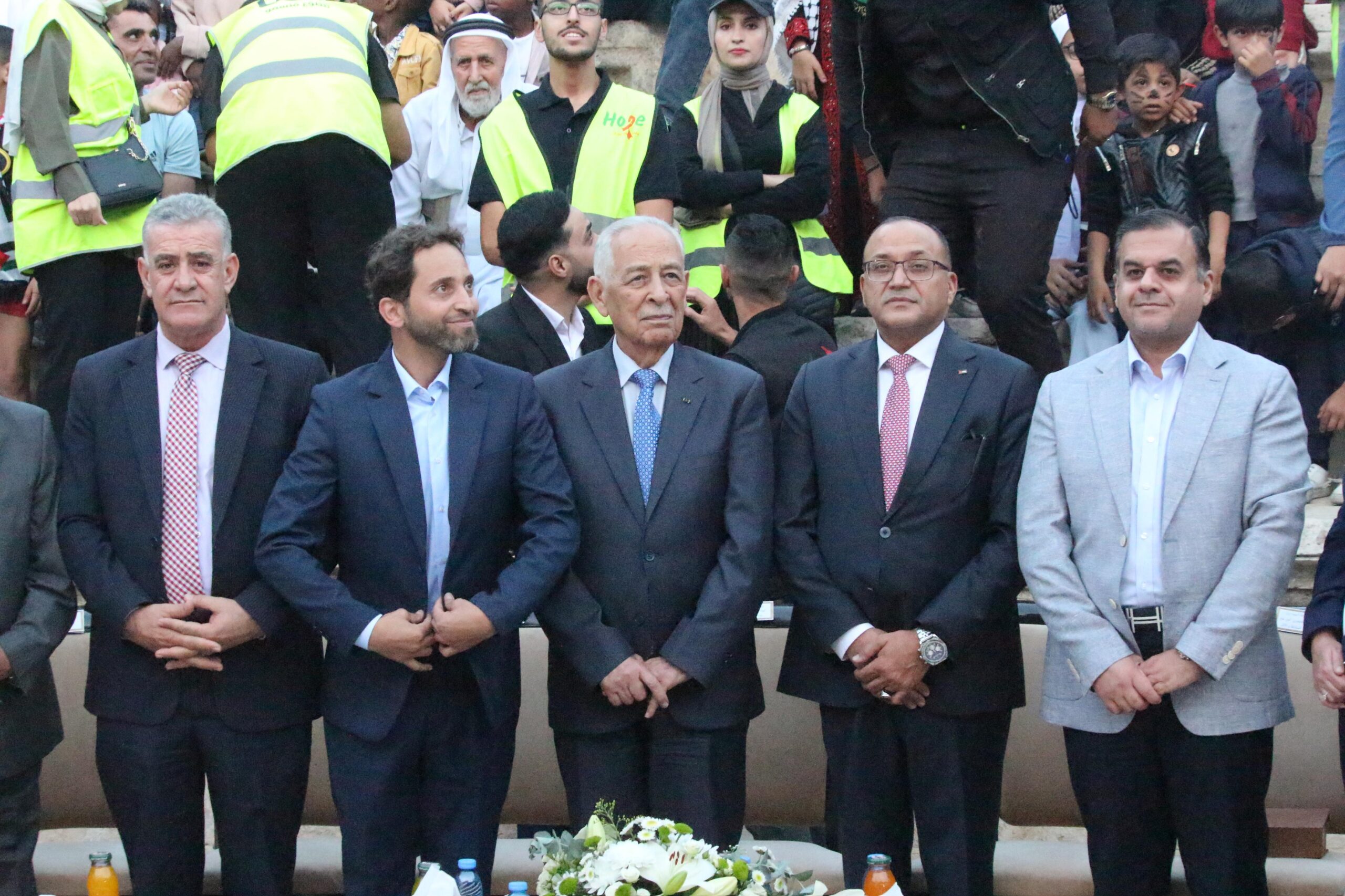 بالفيديو والصور.. العيسوي يطلق مبادرة “شاشة أمل”