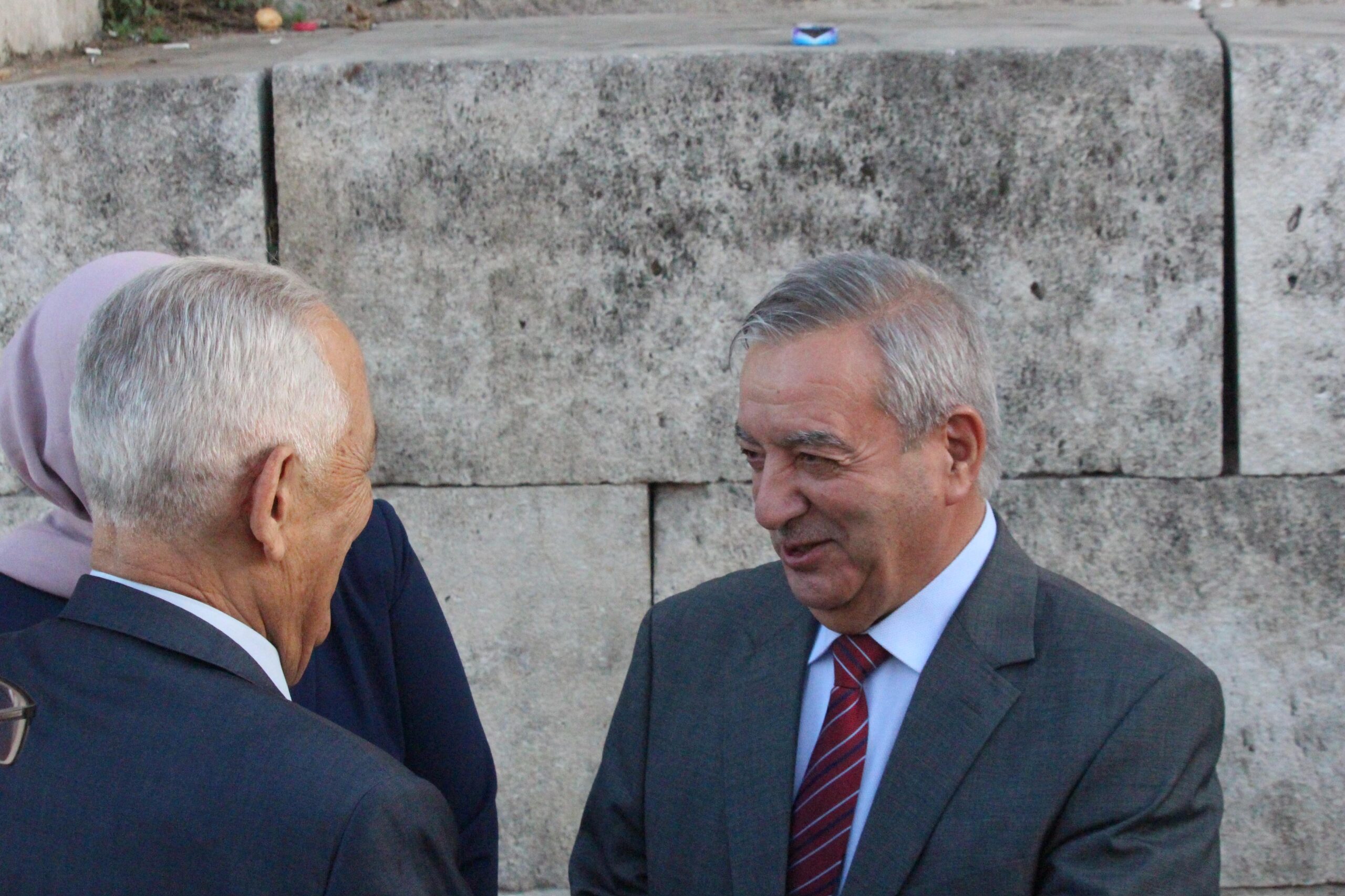 بالفيديو والصور.. العيسوي يطلق مبادرة “شاشة أمل”